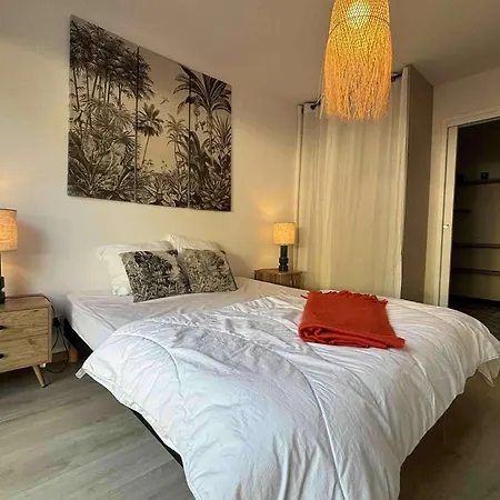 10 Personnes A 250m De La - Sdo000-143