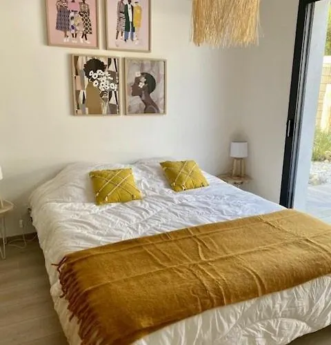 10 Personnes A 250m De La - Sdo000-143